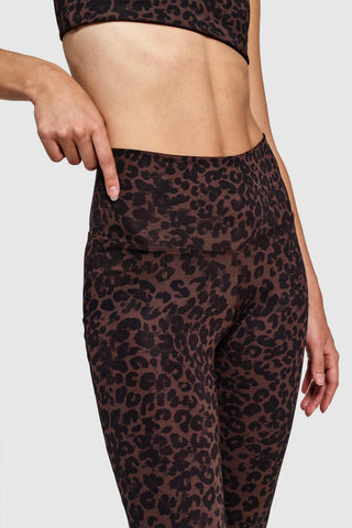 TWIST FLARE PANTS - LEOPARD